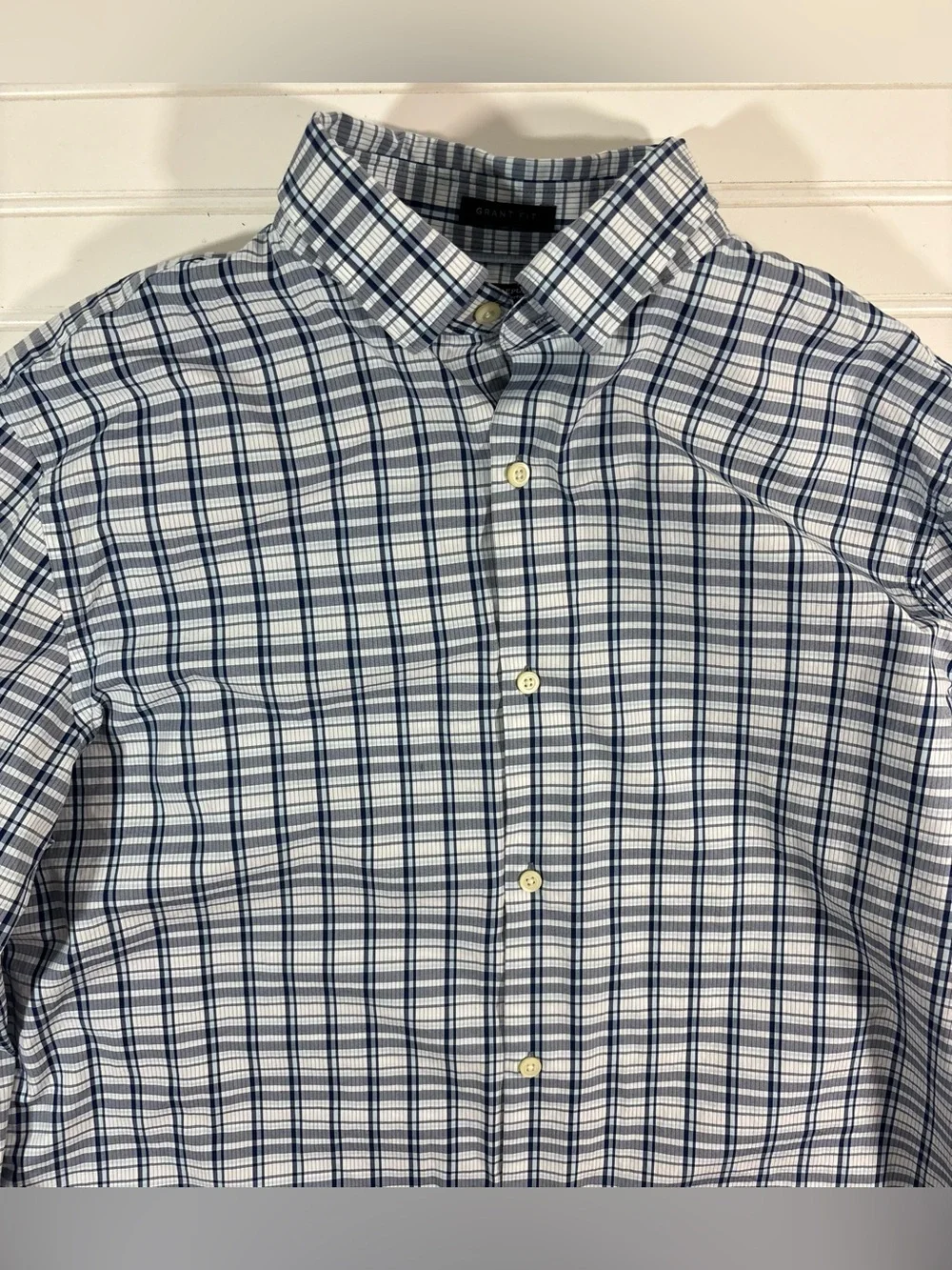 Banana Republic Grant Fit No Iron Shirt Men’s Size XL 120s Pima Cotton Plaid